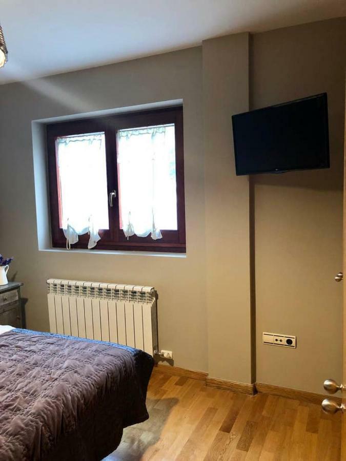 Acogedor Apartamento En El Corazon Del Valle Les Bordes Buitenkant foto